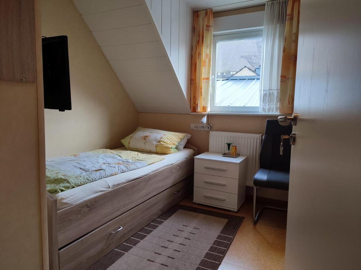 Gaestehaus Im Alten Faehrhaus โคเคห์ม ภายนอก รูปภาพ
