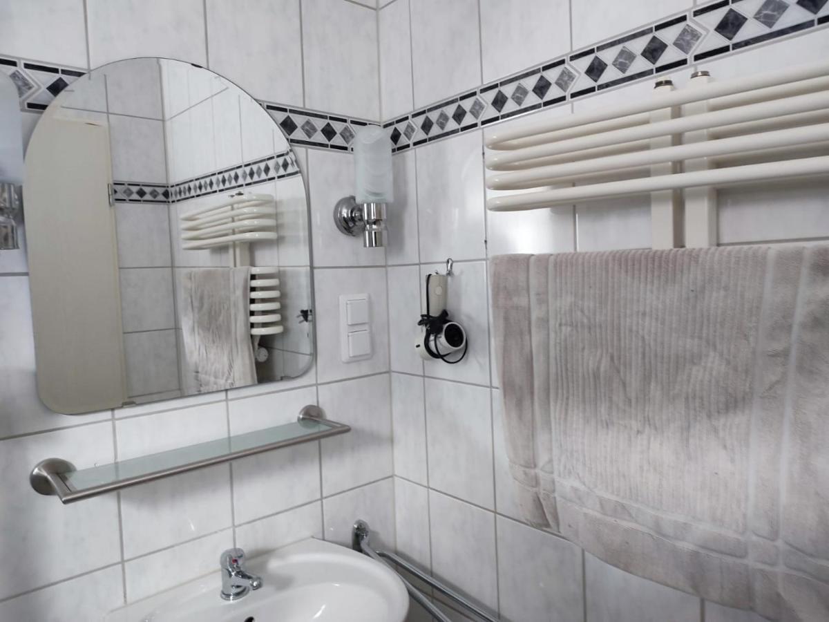 Gaestehaus Im Alten Faehrhaus โคเคห์ม ภายนอก รูปภาพ