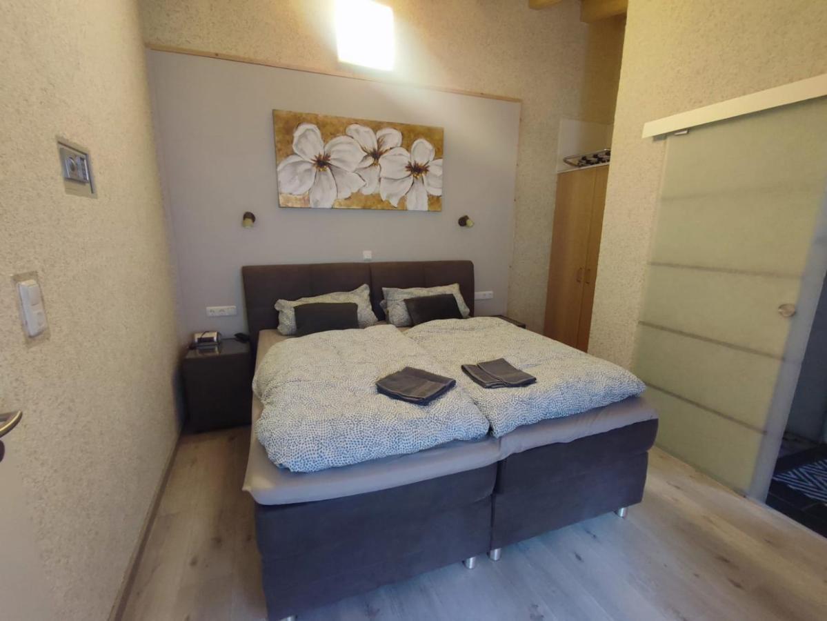 Gaestehaus Im Alten Faehrhaus โคเคห์ม ภายนอก รูปภาพ